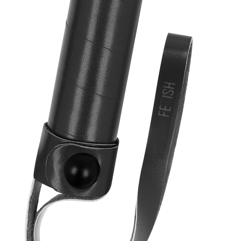 FETISH SUBMISSIVE - PEITSCHE AUS VEGANEM LEDER – Bild 3
